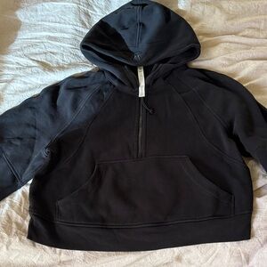 Lululemon Scuba Half-Zip Hoodie cropped size m/l lightly used